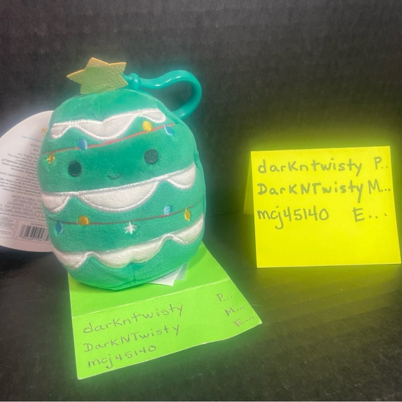BNWT JOHAN CHRISTMAS TREE SQUISHMALLOW IN MYSTERY CONTAINER - Picture 1 of 9